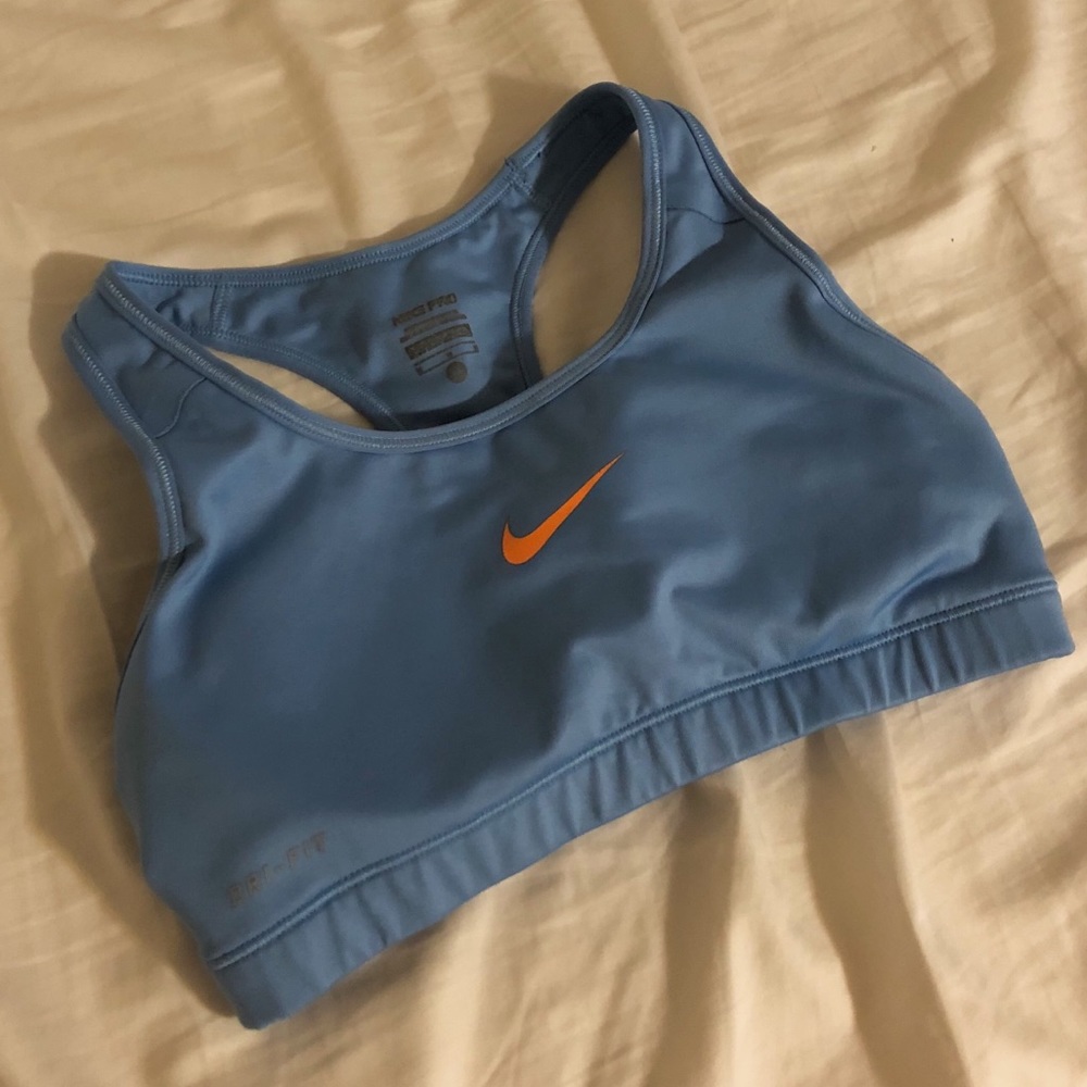 nike pro sports bra